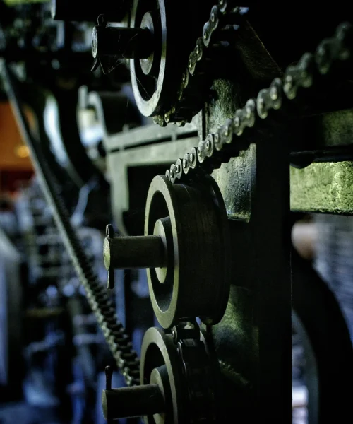 machine-industry-part-with-chain machine-industry-part-with-chain